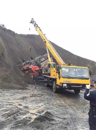 漳平上犹道路救援